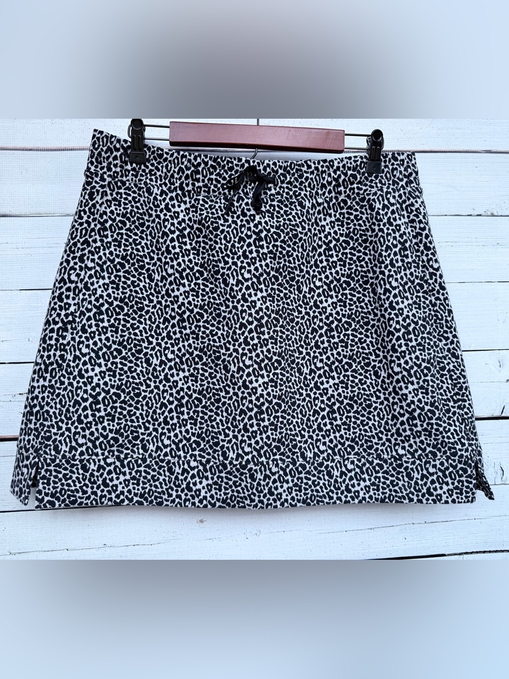 T by Talbots Out & About Leopard Print Active Athletic Skort - Size Large